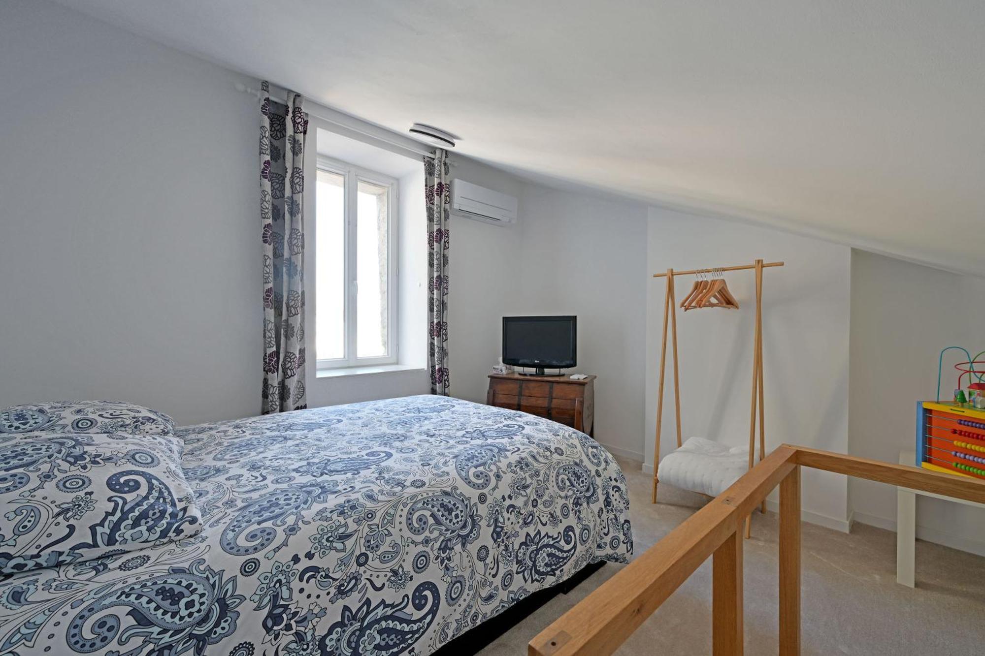 La Cigale - Vieux Village - Charmante Maisonnette Climatisee Avec Jardin Villeneuve-lès-Avignon Eksteriør billede