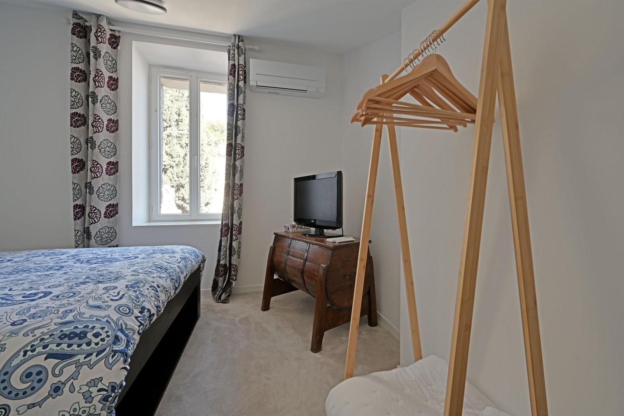 La Cigale - Vieux Village - Charmante Maisonnette Climatisee Avec Jardin Villeneuve-lès-Avignon Eksteriør billede